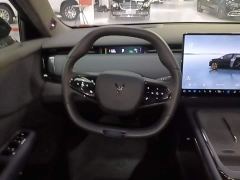 Voyah Lantu Zhiyin Four-Wheel Drive Global Edition - фото 10