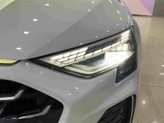 Audi A3 A3L Limousine 35TFSI Prestige - ფოტო 4