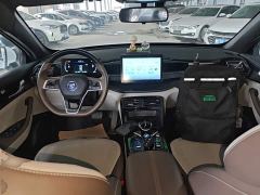BYD Qin PLUS Glory Edition DM-i 55KM Leading - ფოტო 9
