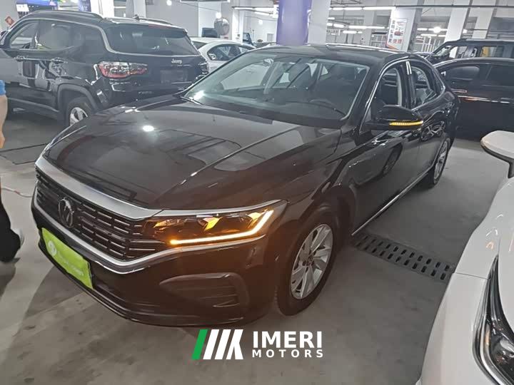 Volkswagen Passat Outstanding Edition 280TSI Business Version