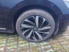Volkswagen Passat Outstanding Edition 380TSI Dragon Prestige - photo 11