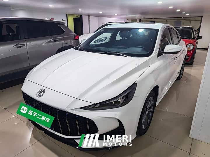 SAIC MG5 180DVVT Global Luxury Edition