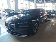 BMW 7 Series 740Li Luxury Package - фото 1