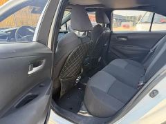 Toyota Corolla 1.8L CVT Luxury - фото 3