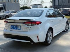 Toyota Corolla 1.8L CVT Luxury - фото 4