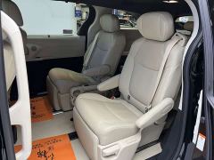 Toyota Gravia 2.5L Hybrid Premium Edition - ფოტო 7