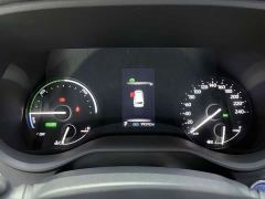 Toyota Gravia 2.5L Hybrid Premium Edition - ფოტო 9