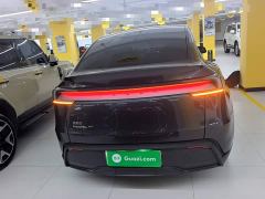 Tesla Model Y Rear-Wheel Drive - ფოტო 5