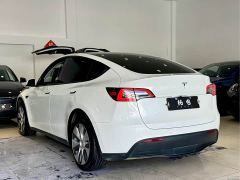 Tesla Model Y Rear-Wheel Drive - ფოტო 13