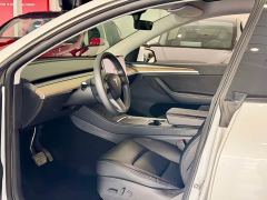 Tesla Model Y Rear-Wheel Drive - ფოტო 4