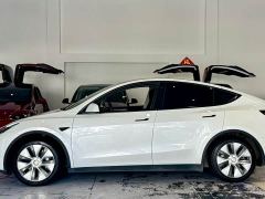 Tesla Model Y Rear-Wheel Drive - ფოტო 7
