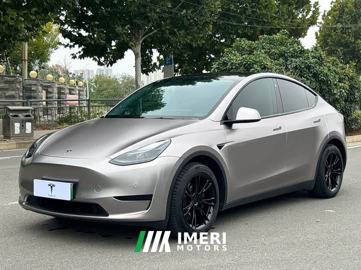 Tesla Model Y Facelift Rear-Wheel Drive