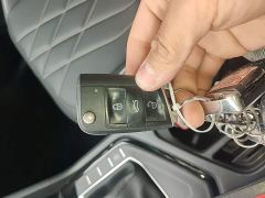 Volkswagen Tiguan L Outstanding Edition 300TSI Automatic FWD Dragon Ascendant Version - ფოტო 8