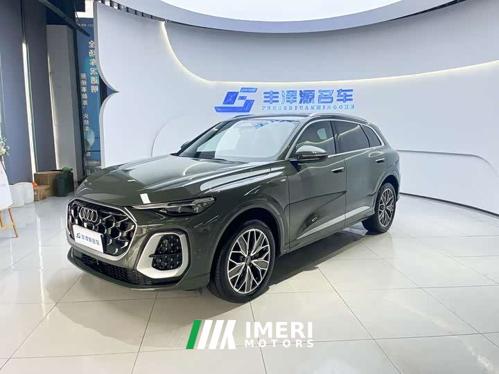Audi Q5L 2.0T Exclusive Edition for Millions of Users - ავტომობილი ჩინეთიდან