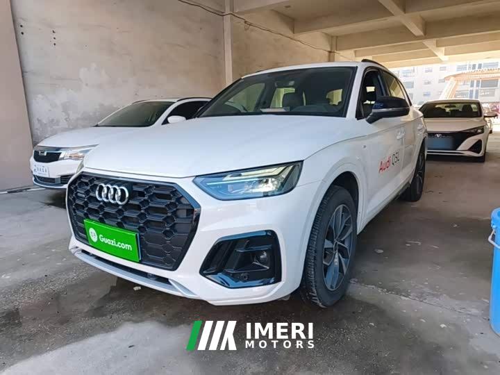 Audi Q5L 40 TFSI Luxury Dynamic - автомобиль из Китая