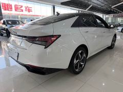 Hyundai Elantra 1.5L CVT Luxury - фото 10