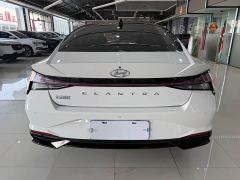 Hyundai Elantra 1.5L CVT Luxury - фото 11