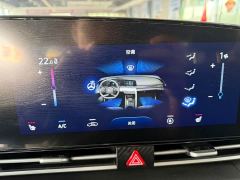 Hyundai Elantra 1.5L CVT Luxury - фото 4