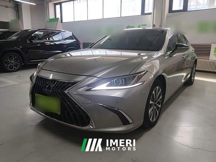 Lexus ES 200 Excellence Edition