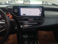 Lexus ES 200 Excellence Edition - ფოტო 12