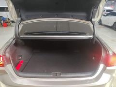 Lexus ES 200 Excellence Edition - ფოტო 18