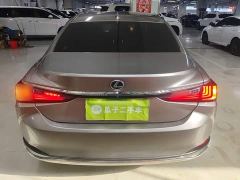 Lexus ES 200 Excellence Edition - ფოტო 5