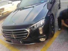 Mercedes-Benz E-Class E 300 L Luxury - photo 1