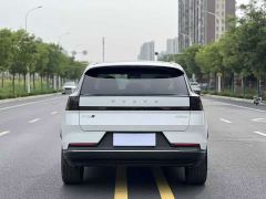 Volvo XC70 Plug-in Hybrid AWD Extended Range Plus - фото 8