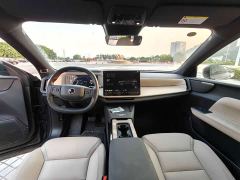 Volvo XC70 Plug-in Hybrid Two-Wheel Drive Long Range Core - фото 10