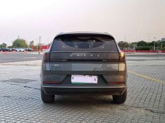 Volvo XC70 Plug-in Hybrid Two-Wheel Drive Long Range Core - фото 3