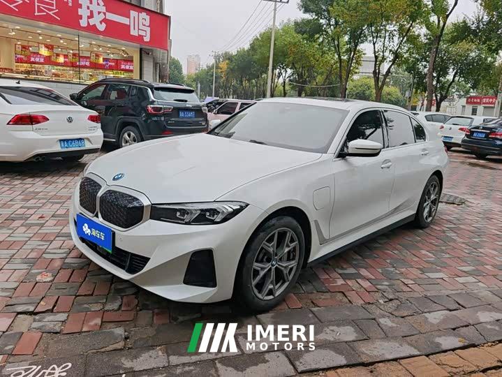 BMW i3 eDrive 35 L