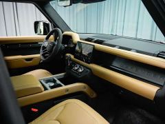 Land Rover Defender 110 3.0T P400 Dark Edition - photo 17