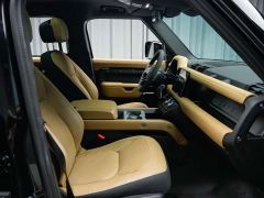 Land Rover Defender 110 3.0T P400 Dark Edition - photo 18