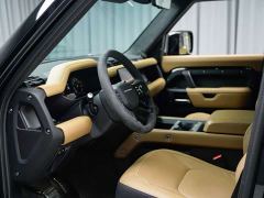 Land Rover Defender 110 3.0T P400 Dark Edition - photo 20