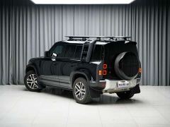 Land Rover Defender 110 3.0T P400 Dark Edition - photo 9