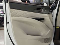 Denza D9 DM-i 970 AWD Flagship - ფოტო 9