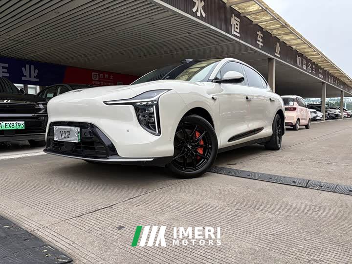 IM Motors Zhiji LS6 Pure Electric Max - автомобиль из Китая