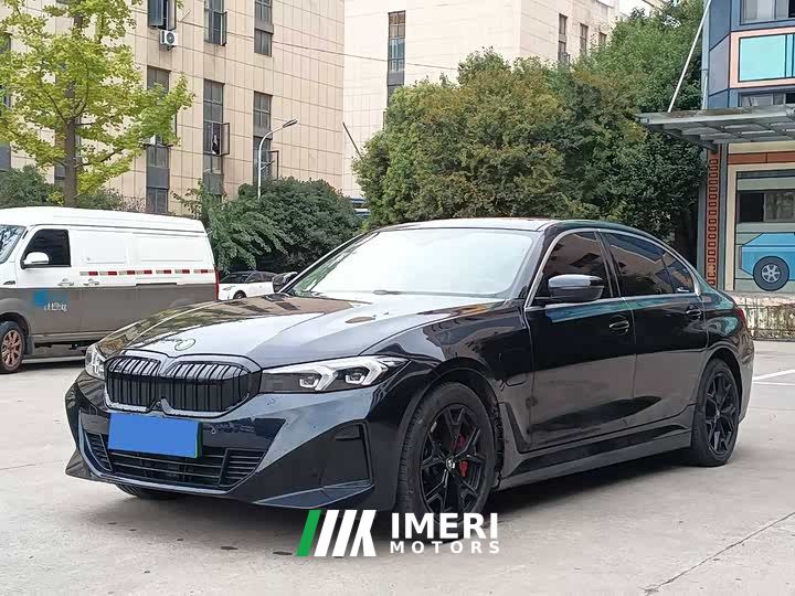 BMW i3 eDrive 35 L - car from China