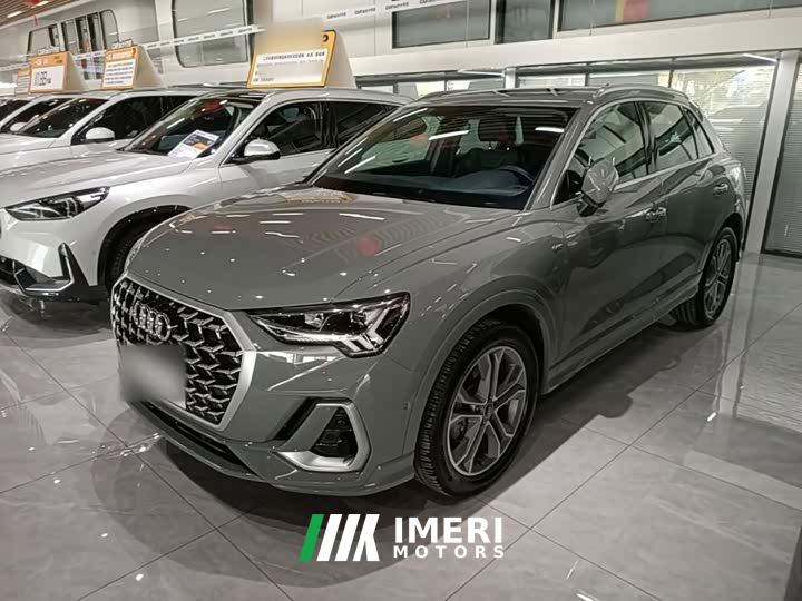Audi Q3 40 TFSI Sporty Fashion Edition