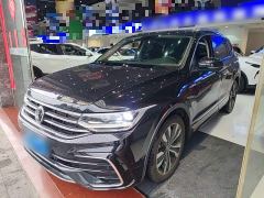 Volkswagen Tiguan L 330TSI Automatic FWD R-Line Comfort Edition - фото 1