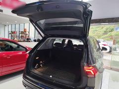 Volkswagen Tiguan L 330TSI Automatic FWD R-Line Comfort Edition - фото 18