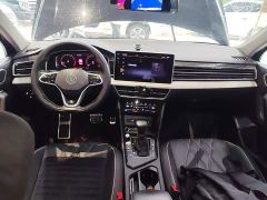 Volkswagen Tiguan L 330TSI Automatic FWD R-Line Comfort Edition - фото 9