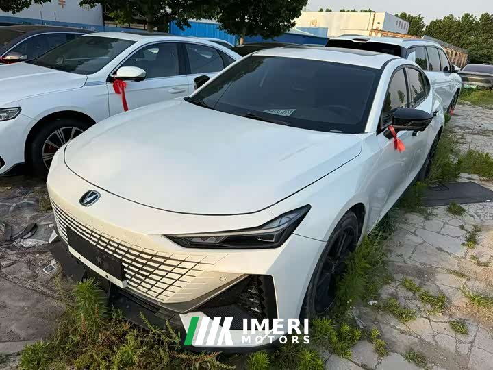Changan UNI-V 1.5T premium