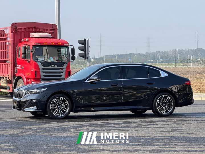 BMW 5 Series 530Li Premier M Sport Package - car from China