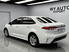 Toyota Corolla 1.8L CVT Luxury - фото 6