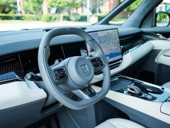 Zeekr 009 Six-Seat Executive AWD 108kWh - ფოტო 16
