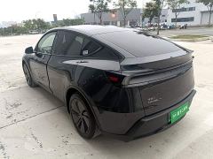 Tesla Model Y Rear-Wheel Drive - фото 4