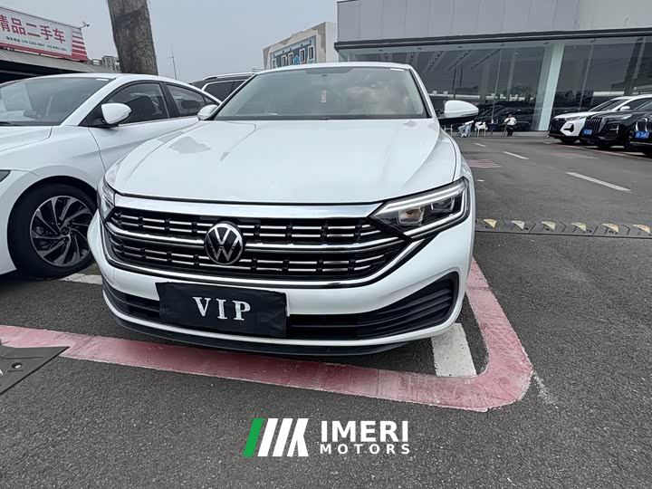 Volkswagen Sagitar 300TSI DSG Feiyue Edition