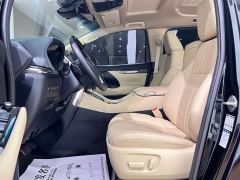 Toyota Vellfire Crown Hybrid 2.5L HV Premium Edition - ფოტო 11