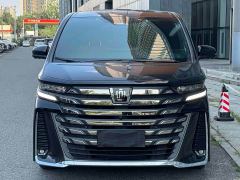 Toyota Vellfire Crown Hybrid 2.5L Executive Premier Edition - photo 1